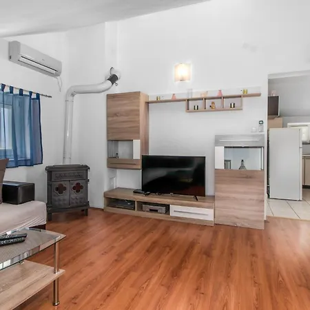 Lovely In With Kitchen Bribir (Primorje-Gorski Kotar)