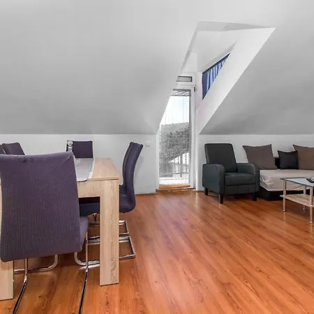 Lovely In With Kitchen Apartment