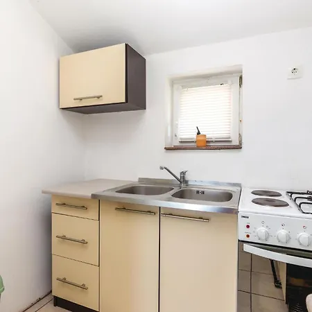 Lovely In With Kitchen