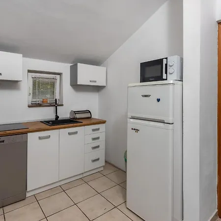 Διαμέρισμα Lovely In With Kitchen *